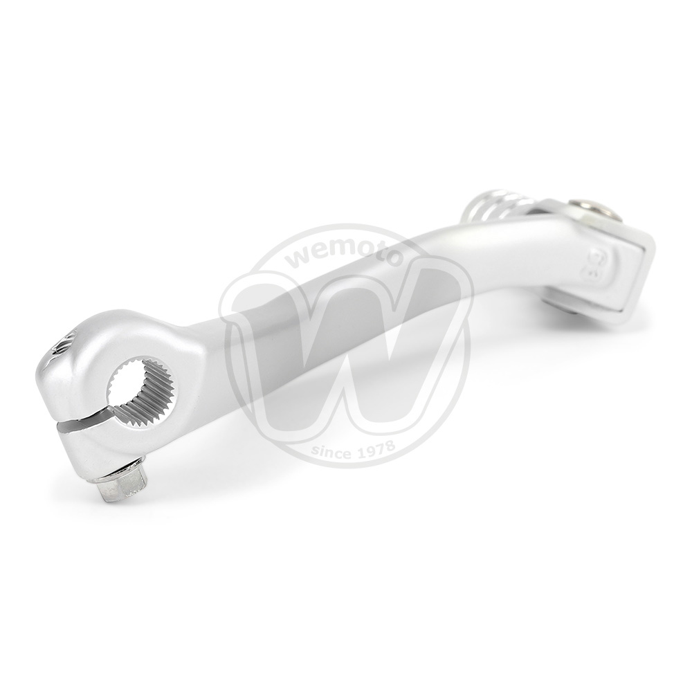 0MP5947_af0443 three.jpg